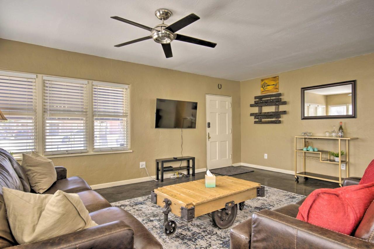 Central Phoenix Cottage With Private Yard! Bagian luar foto