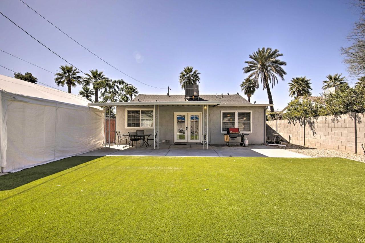 Central Phoenix Cottage With Private Yard! Bagian luar foto