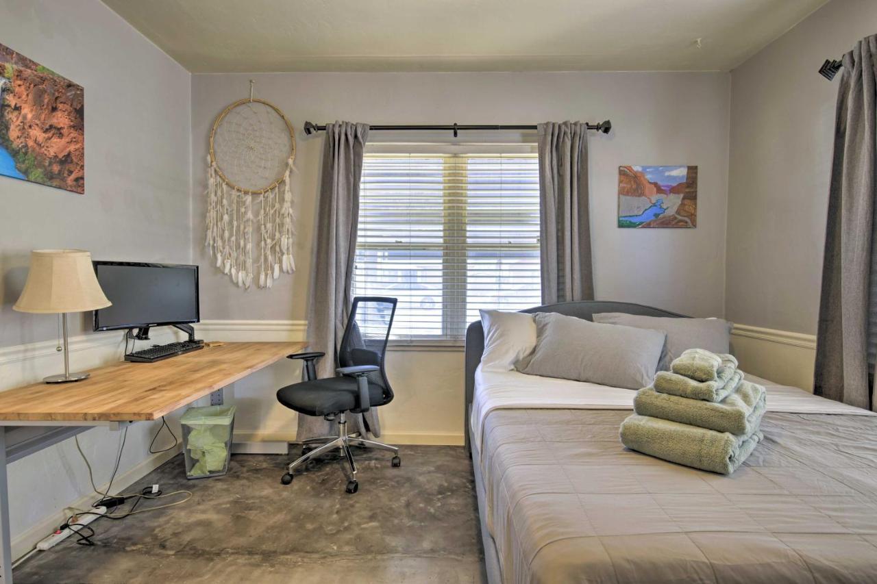 Central Phoenix Cottage With Private Yard! Bagian luar foto