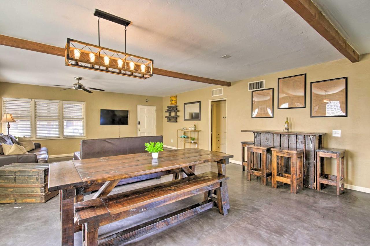 Central Phoenix Cottage With Private Yard! Bagian luar foto